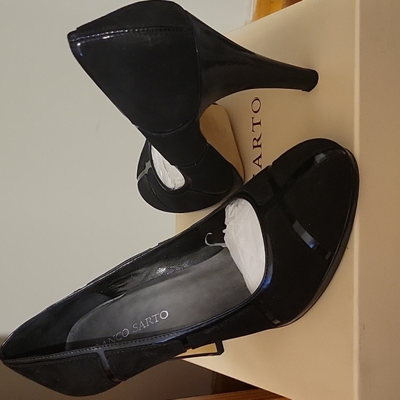 never worn - Picture 2 of 3